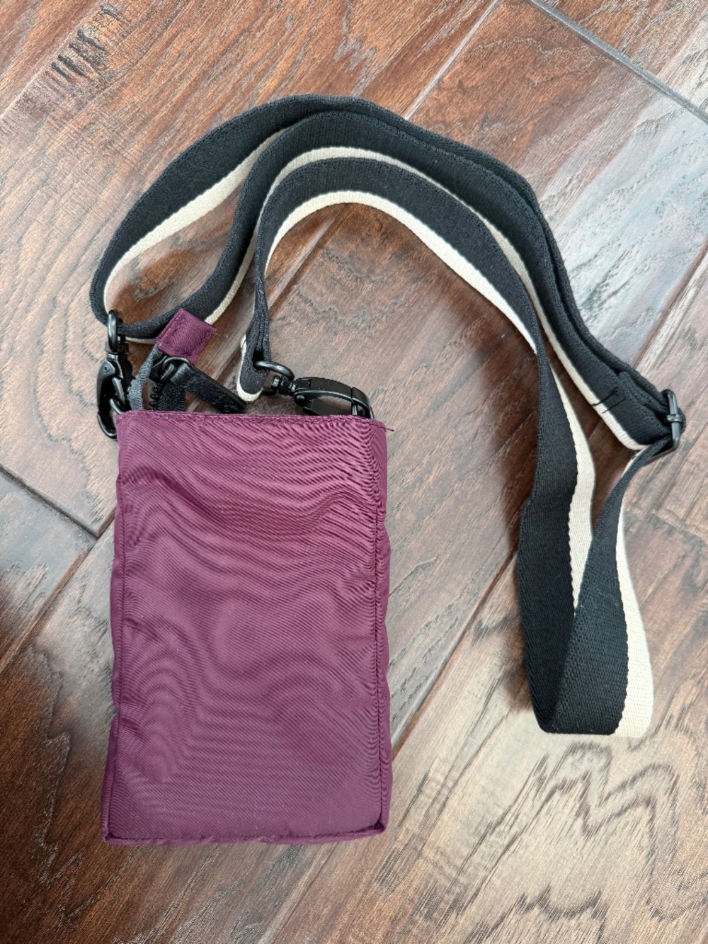 Caroline Gardner Casual Padded Phone Pouch Bag